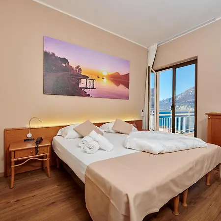 Hotel Eden